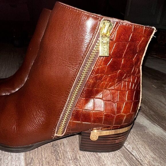 Isola Daylin Bootie sz 7 EUC - Picture 10 of 12